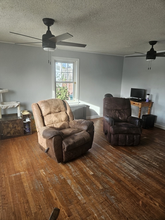 Lowell, Massachusetts 01850, United States, 3 Bedrooms Bedrooms, ,2 BathroomsBathrooms,Residential,Active,229529