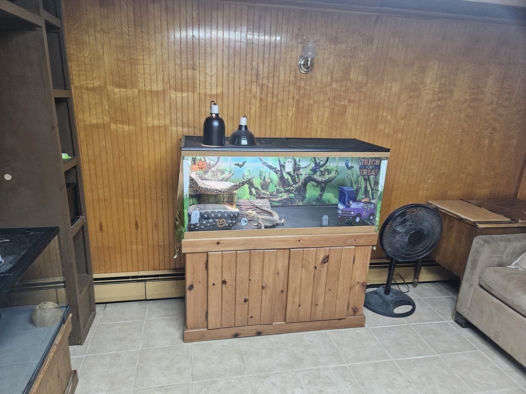 Lowell, Massachusetts 01850, United States, 3 Bedrooms Bedrooms, ,2 BathroomsBathrooms,Residential,Active,229529