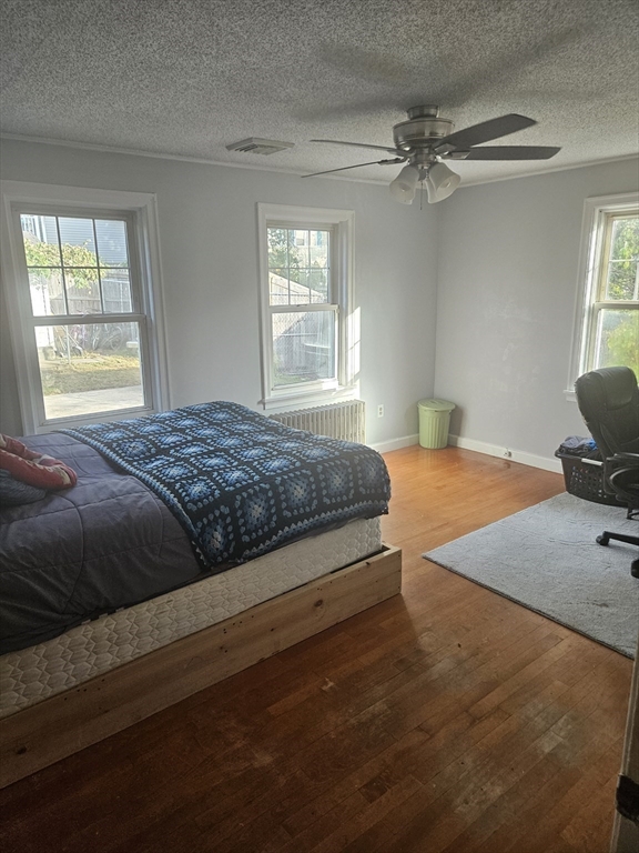 Lowell, Massachusetts 01850, United States, 3 Bedrooms Bedrooms, ,2 BathroomsBathrooms,Residential,Active,229529