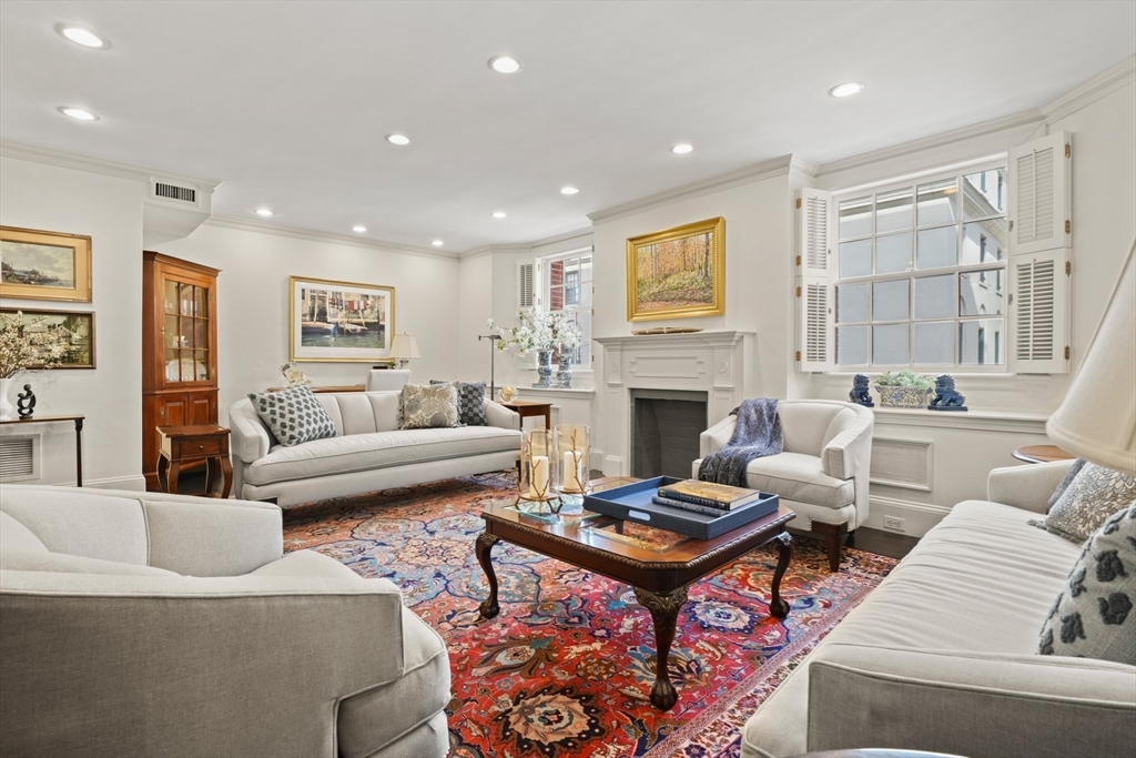 142 Chestnut Street 4-5