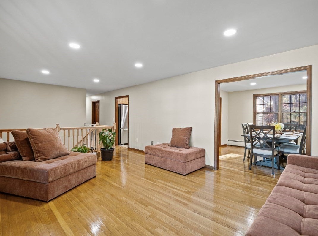 38 Fort Sumter Dr, Holden, MA, 38 Fort Sumter Dr, Holden, MA Photo #5