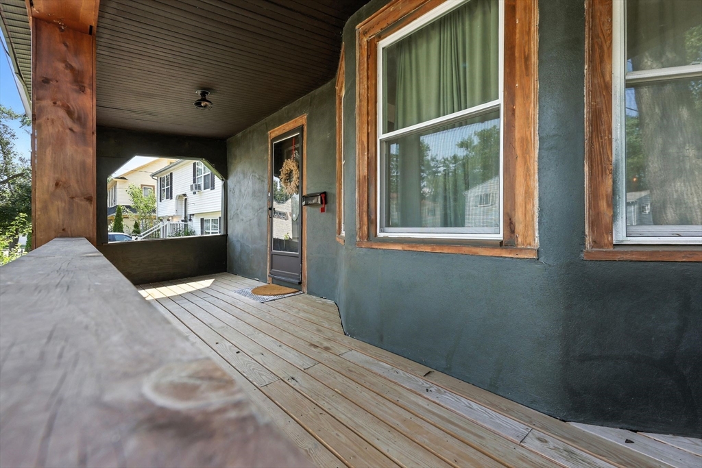 28 Van Buren Ave