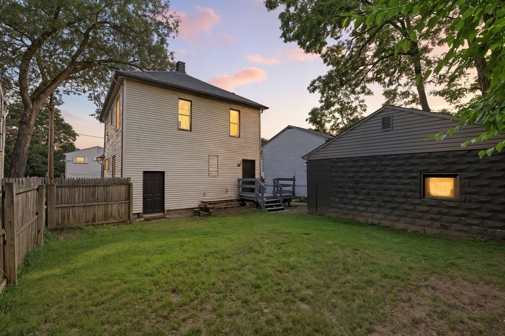 28 Van Buren Ave