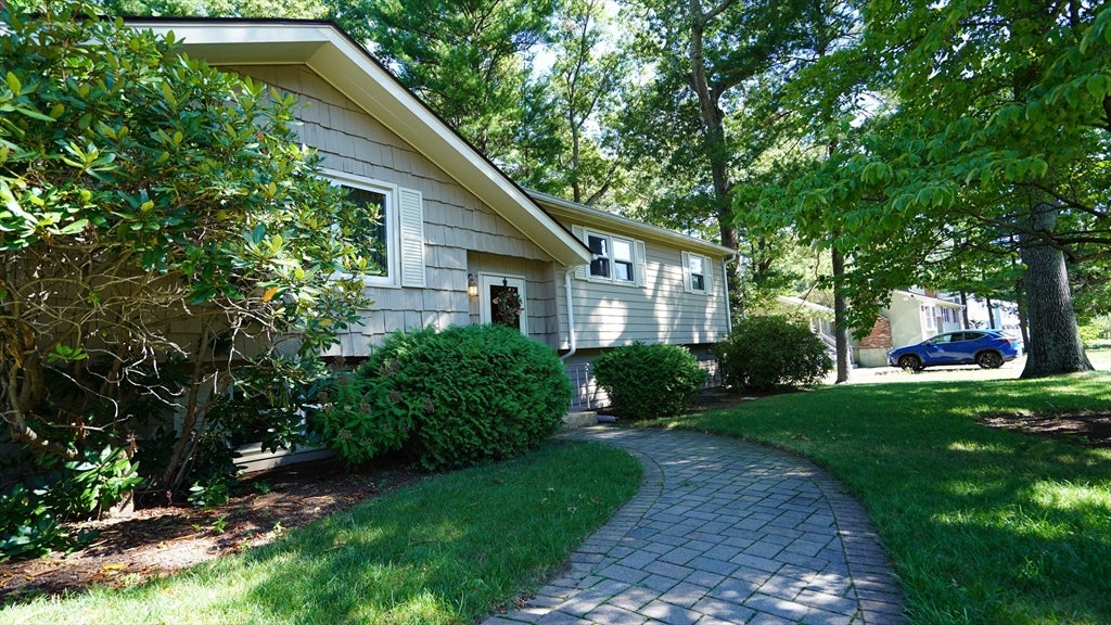 60 Old Farm Road, Mansfield, MA Photo #3