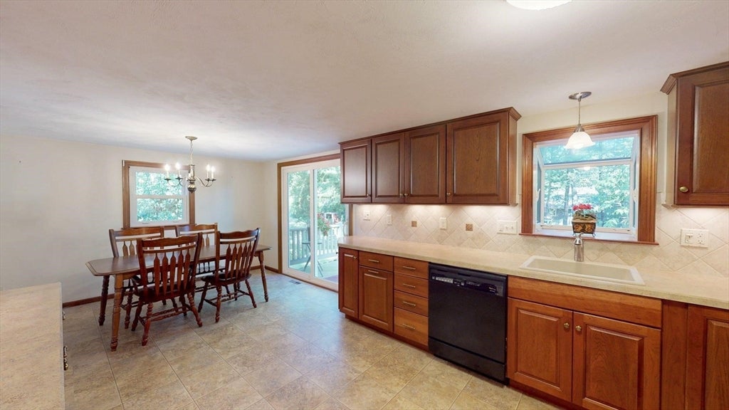 60 Old Farm Road, Mansfield, MA Photo #14