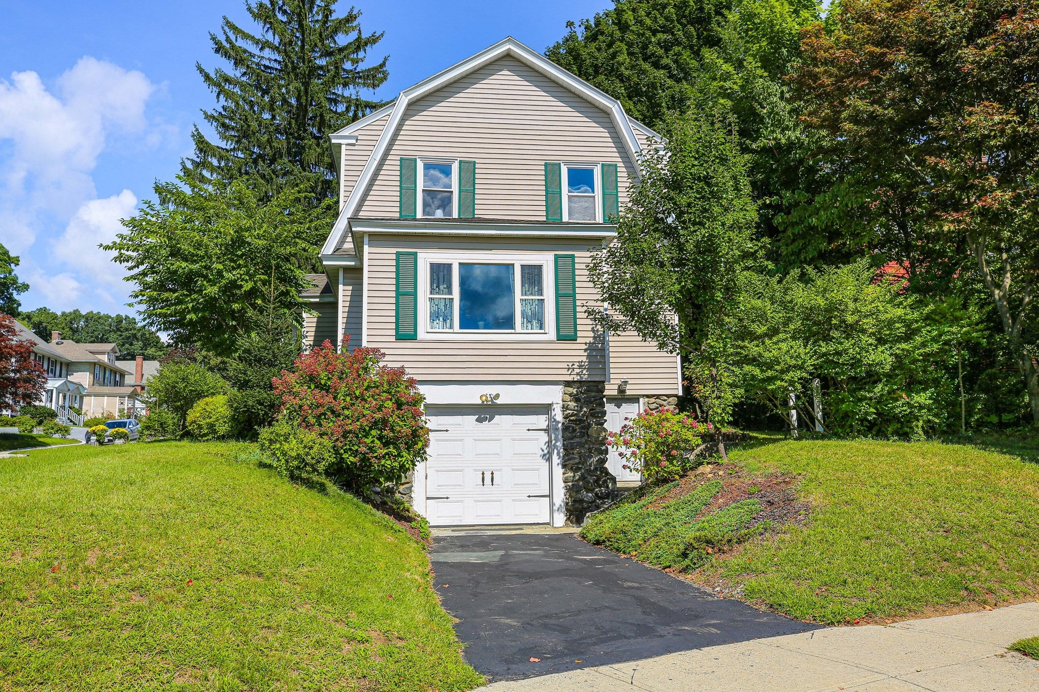 4 Longfellow Road