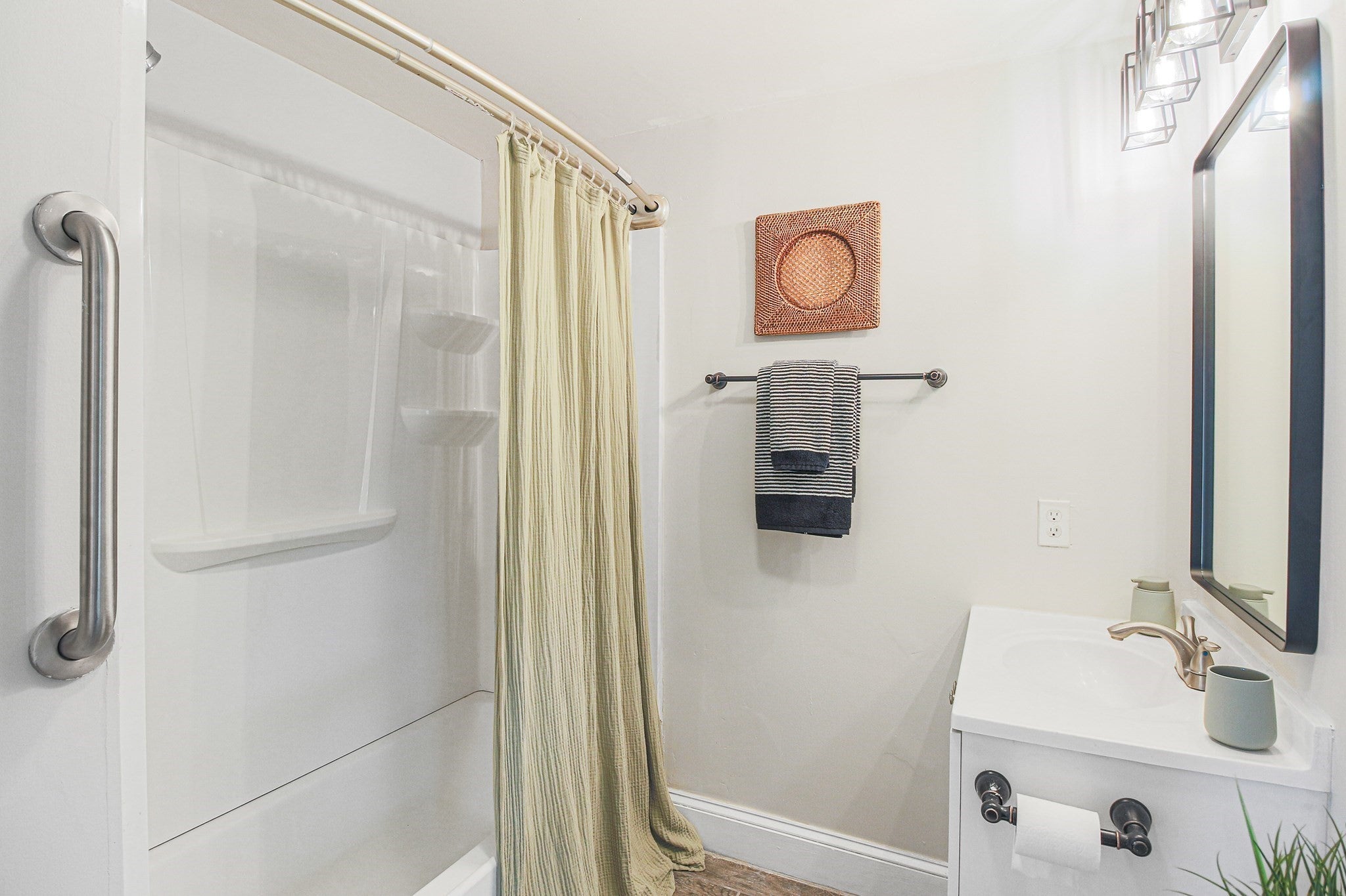 4 Longfellow Road, Worcester, MA, 4 Longfellow Road, Worcester, MA Photo #40