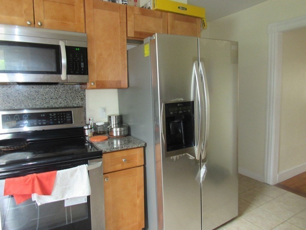 Photo of 199 Stafford St, Worcester, MA