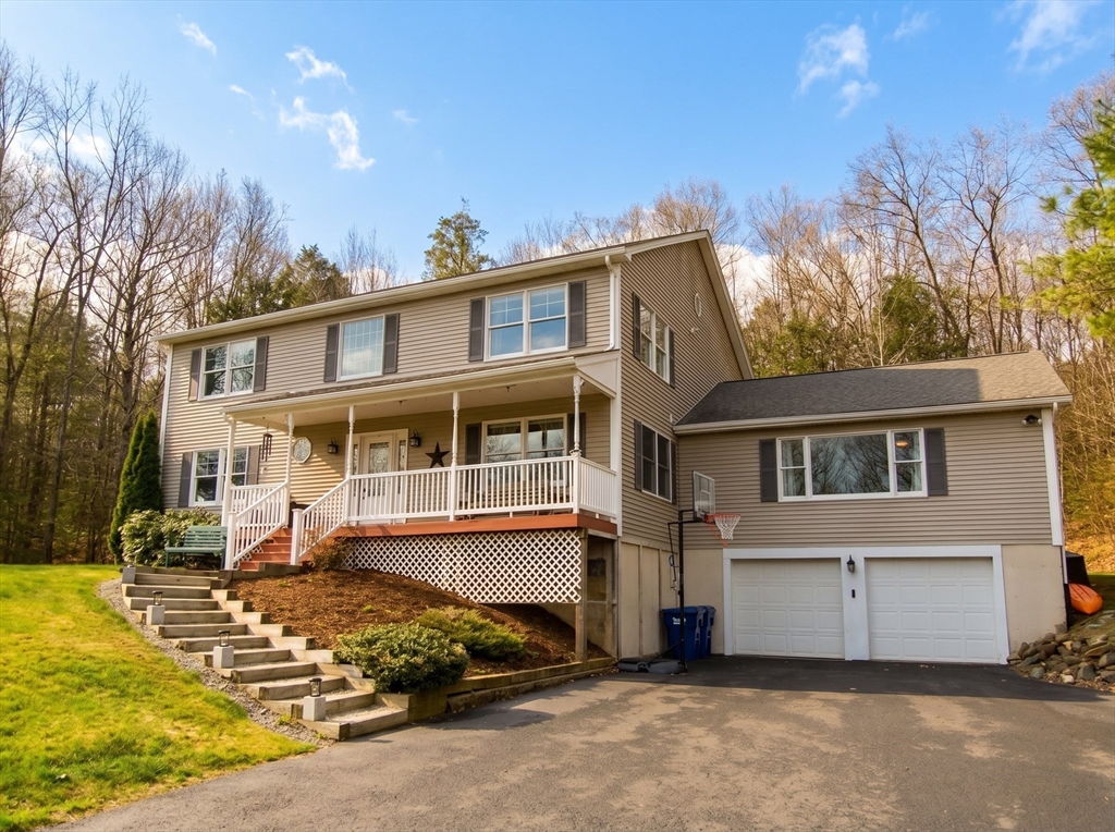 122 Maybrook