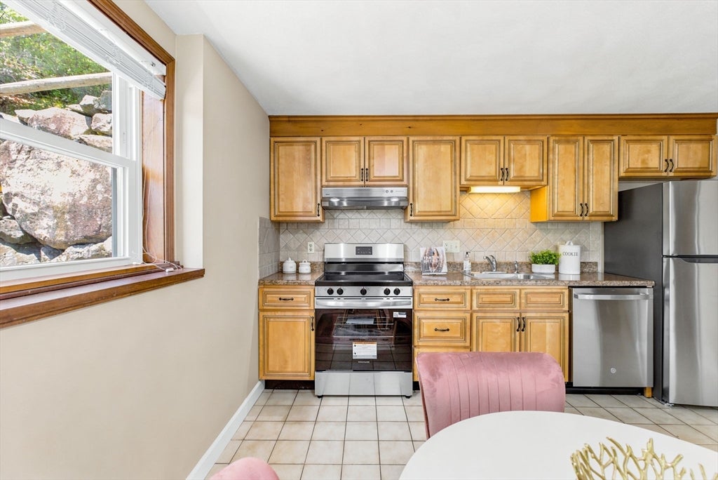 41 Mountain St #41, Woburn, MA, 41 Mountain St #41, Woburn, MA Photo #9