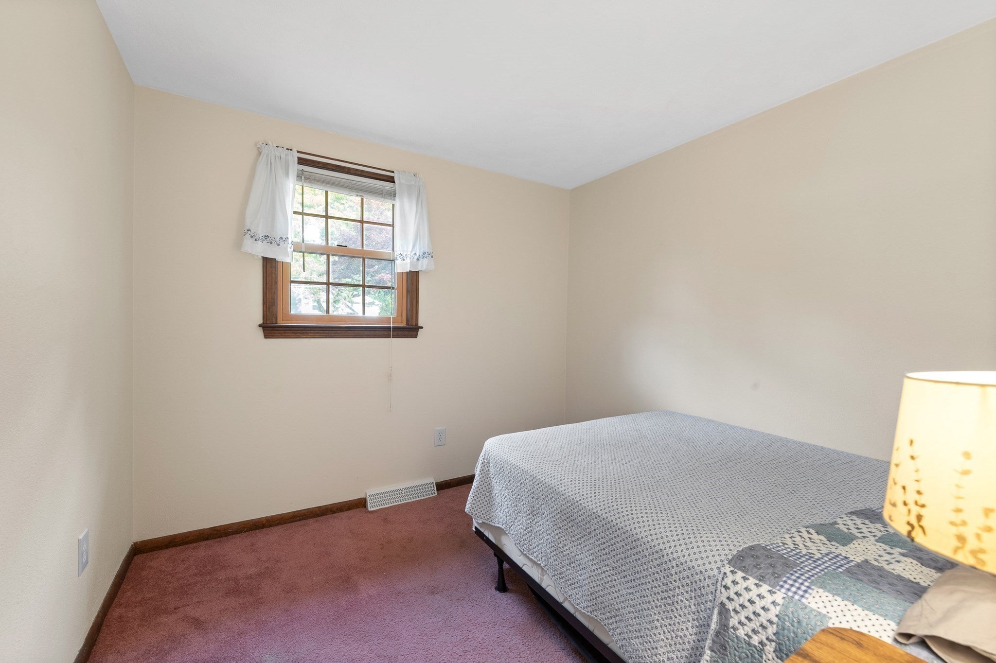 42 Freeport Dr, Burlington, MA, 42 Freeport Dr, Burlington, MA Photo #14