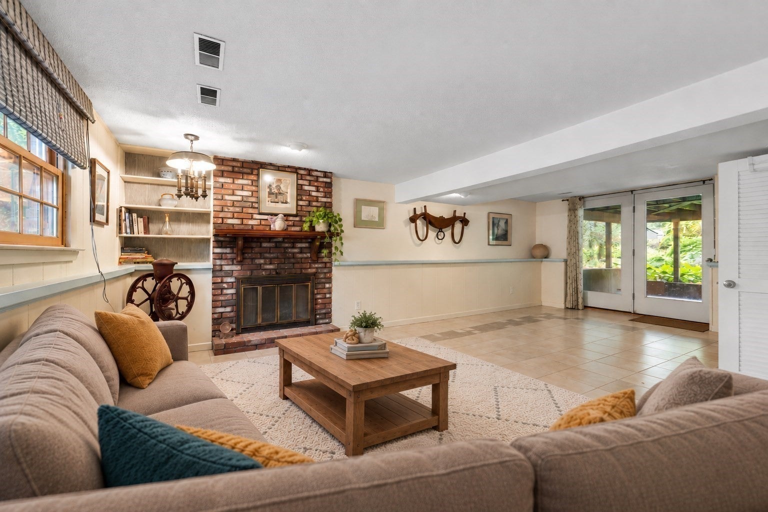 42 Freeport Dr, Burlington, MA, 42 Freeport Dr, Burlington, MA Photo #17