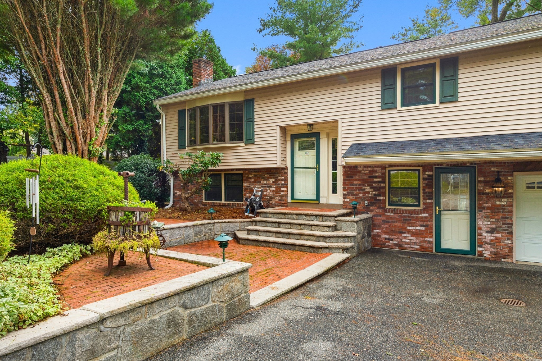 42 Freeport Dr, Burlington, MA, 42 Freeport Dr, Burlington, MA Photo #2