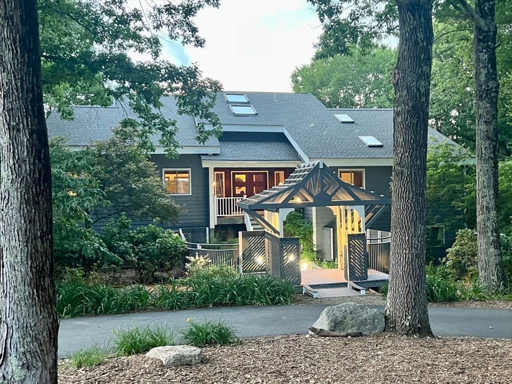 261 Old Littleton Road