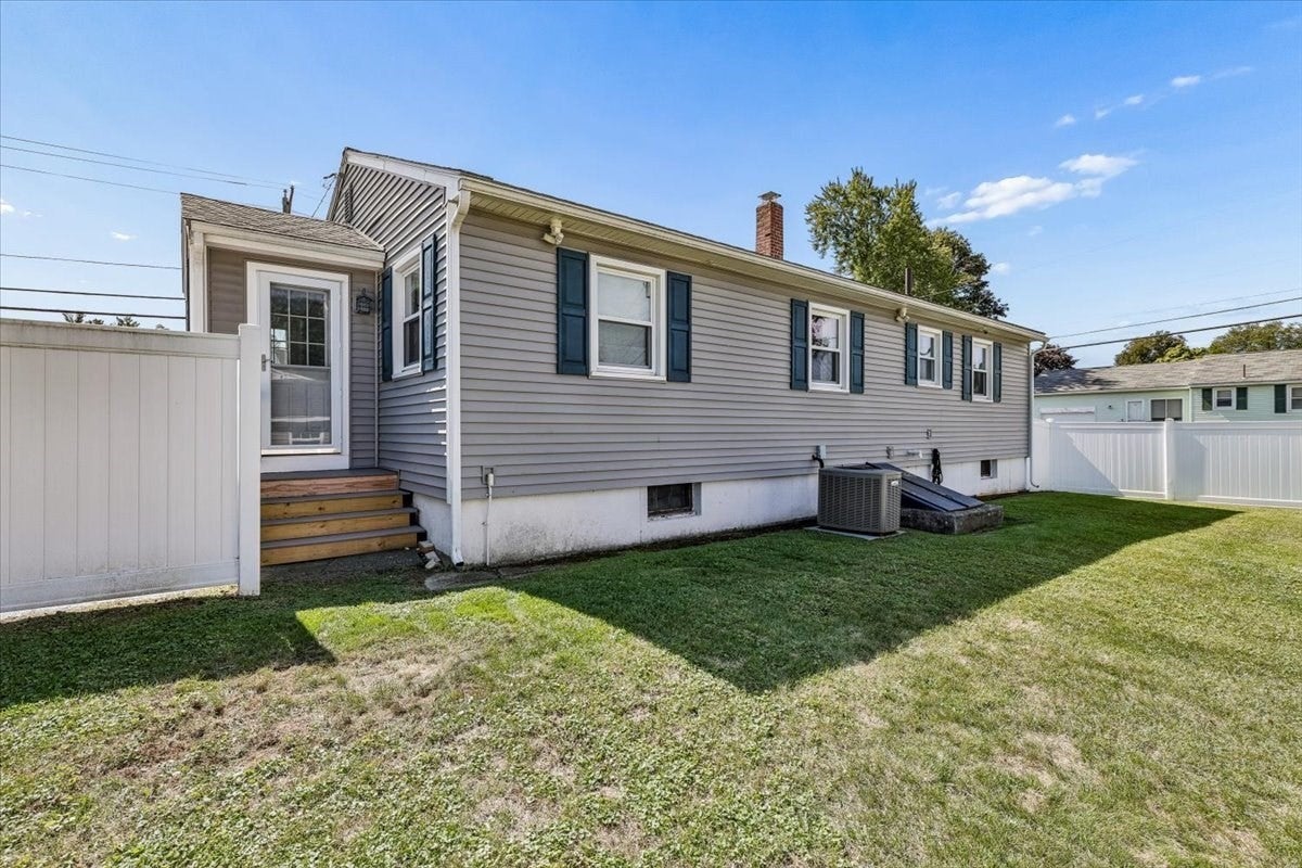 751 Varnum Avenue, Lowell, MA Photo #6
