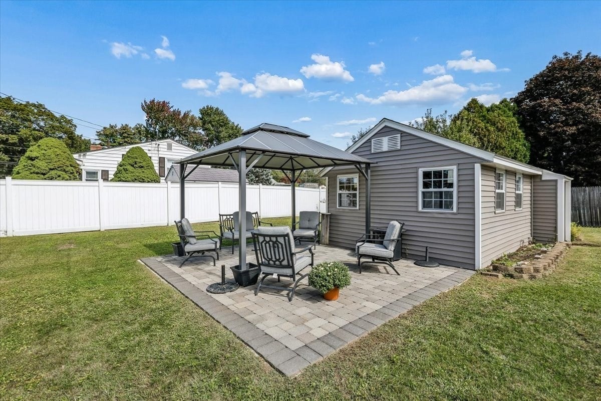 751 Varnum Avenue, Lowell, MA Photo #33