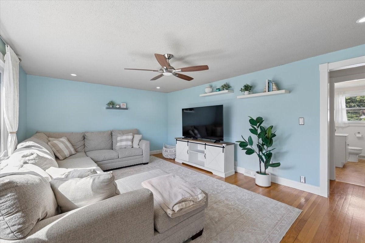 751 Varnum Avenue, Lowell, MA Photo #9