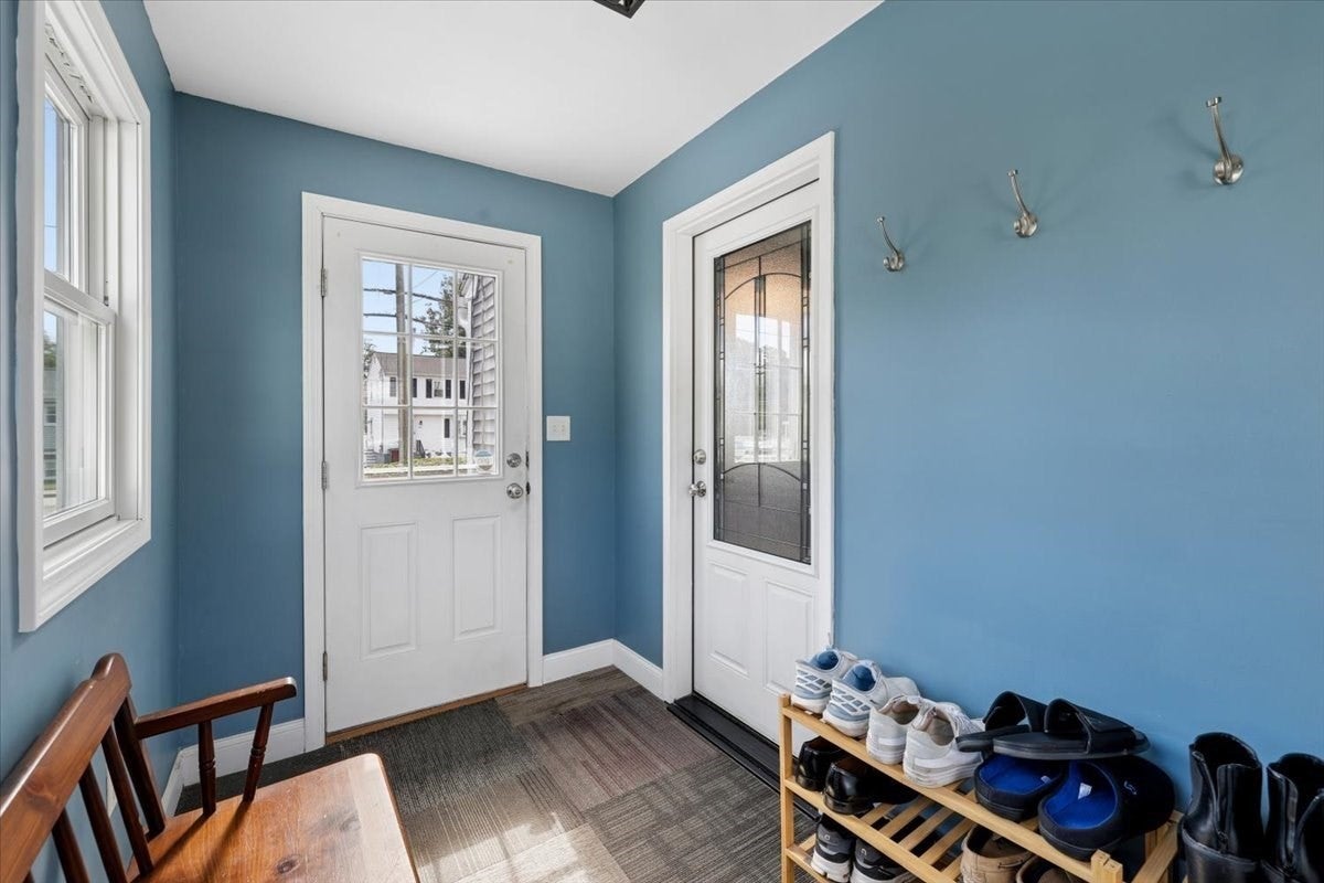 751 Varnum Avenue, Lowell, MA Photo #8