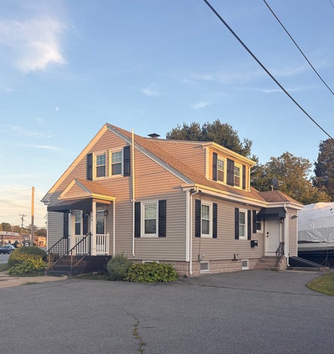 Photo of 129 Huttleston Ave, Fairhaven, MA 02719 (MLS # 73576455)