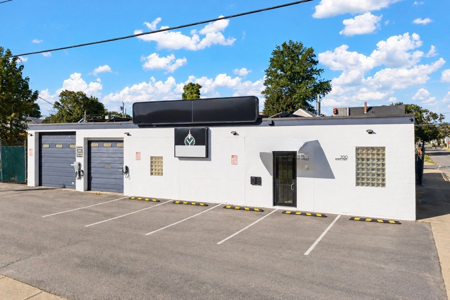 200 North St