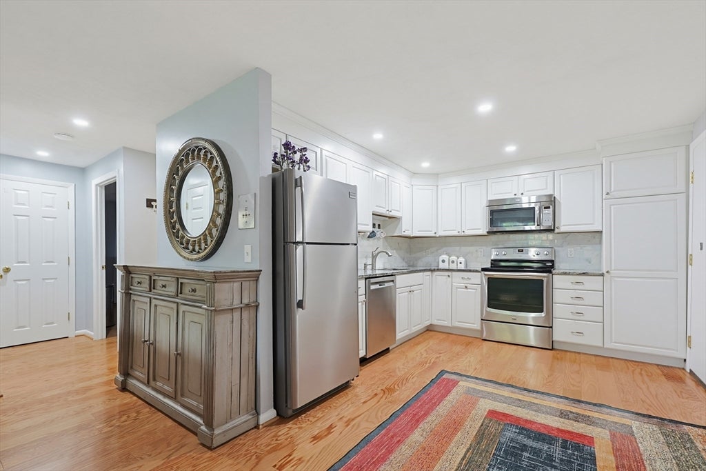 91 Pleasant St #D1, Medfield, MA, 91 Pleasant St #D1, Medfield, MA Photo #14