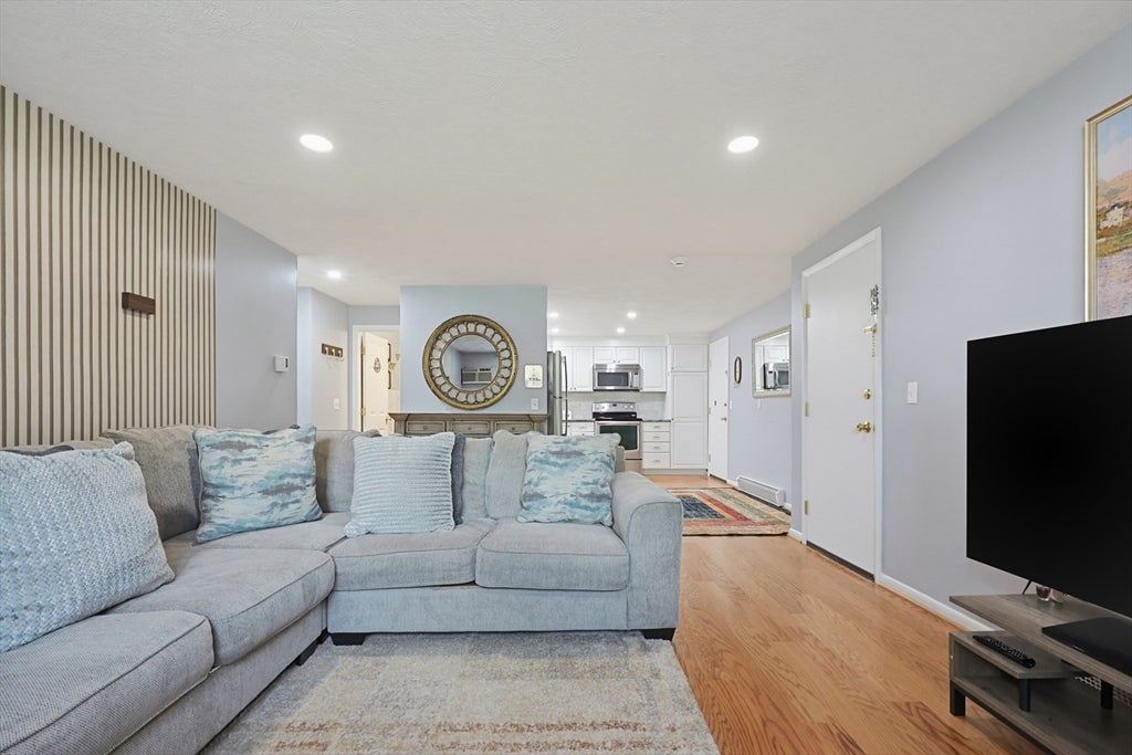 91 Pleasant St #D1, Medfield, MA, 91 Pleasant St #D1, Medfield, MA Photo #11