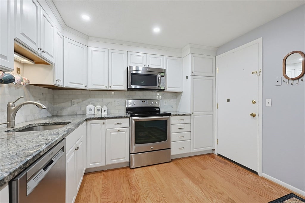 91 Pleasant St #D1, Medfield, MA, 91 Pleasant St #D1, Medfield, MA Photo #18