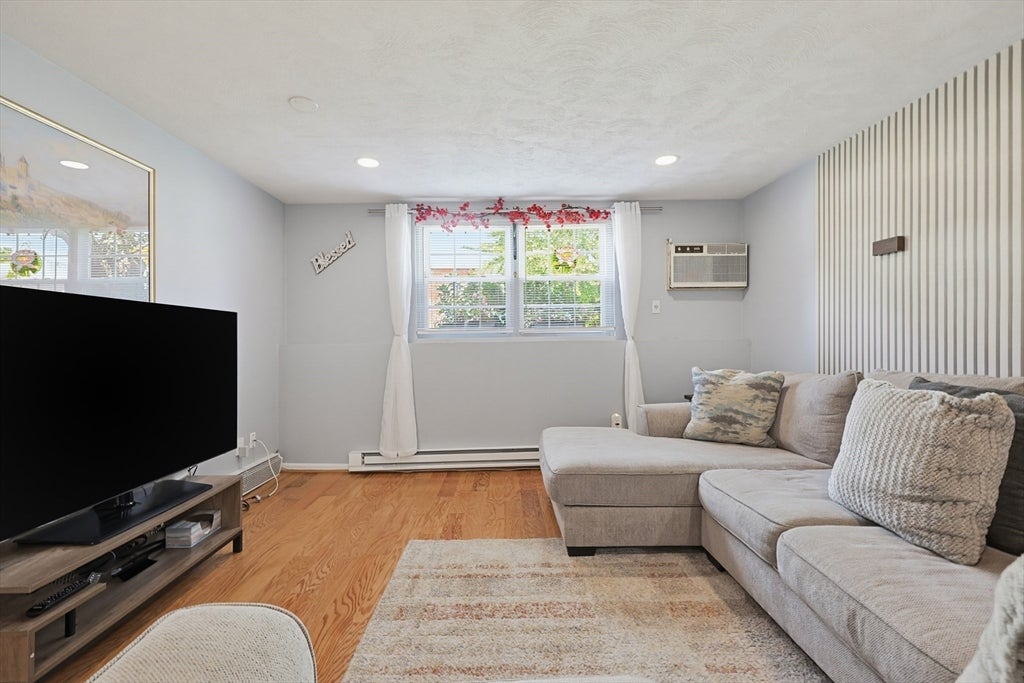 91 Pleasant St #D1, Medfield, MA, 91 Pleasant St #D1, Medfield, MA Photo #9