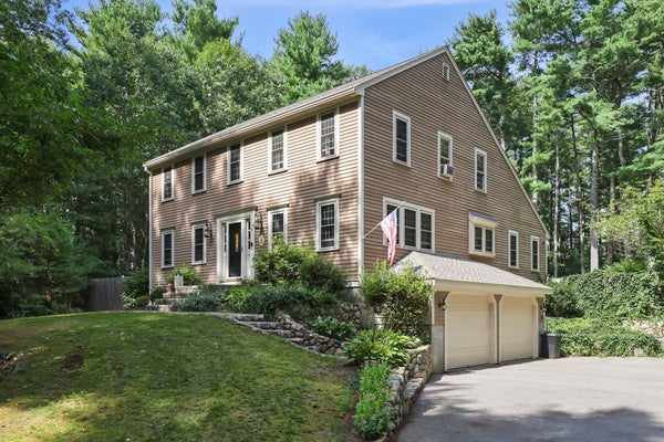 5 DAWN WAY, CARVER, MA 02330 - Image 02bf6c209c19e99f5abfe86e5beefb45/116779475