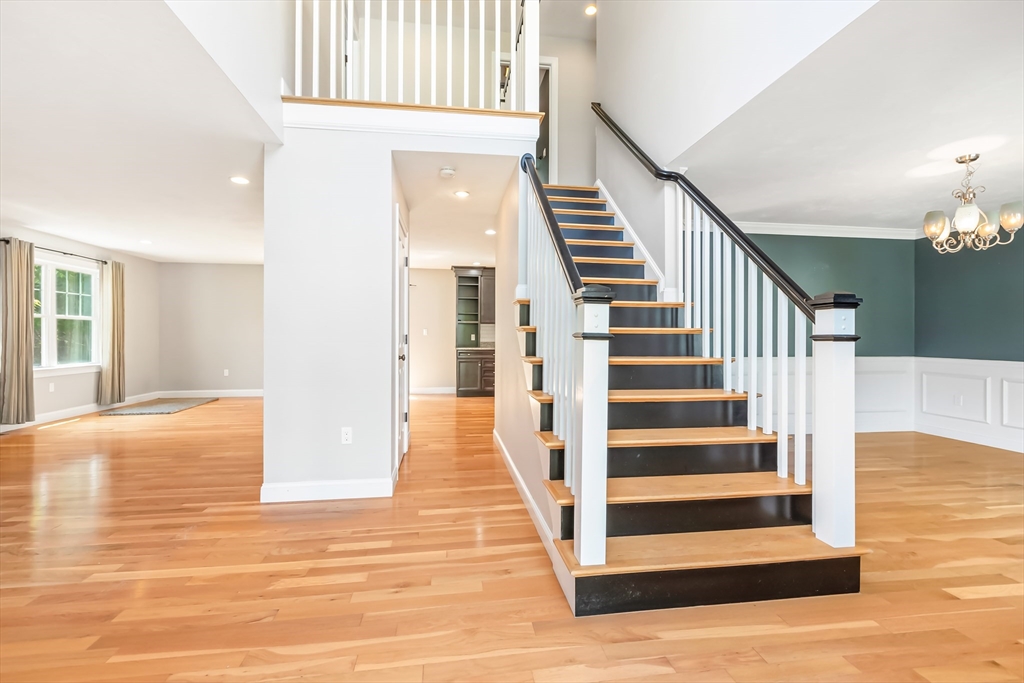 13 Saw Mill Ln