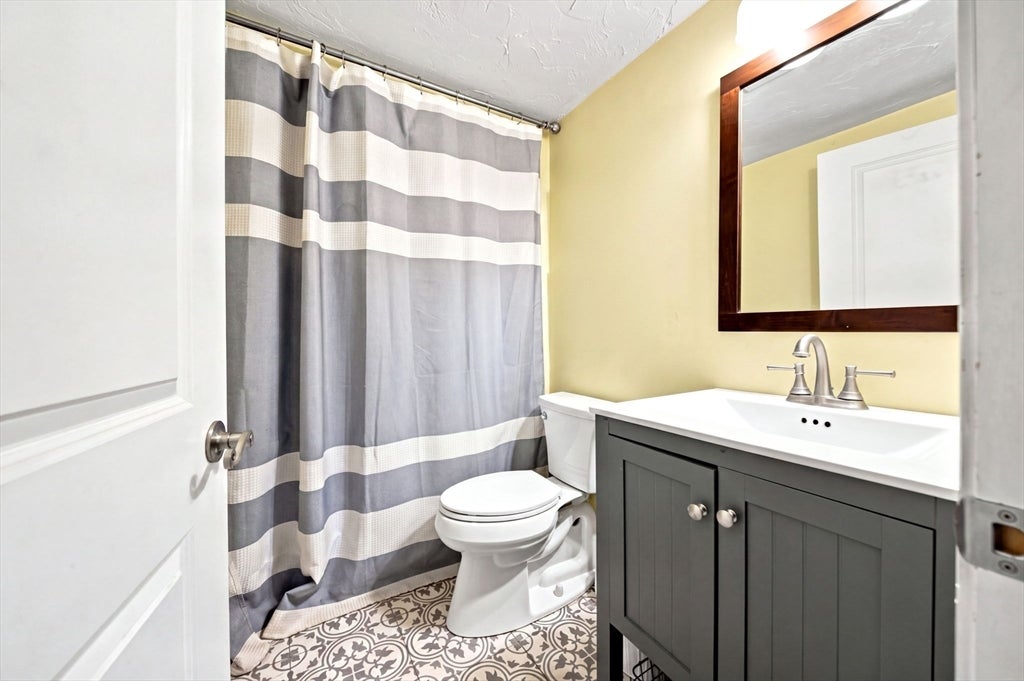 13 Meyer Ter #13, Canton, MA Photo #8