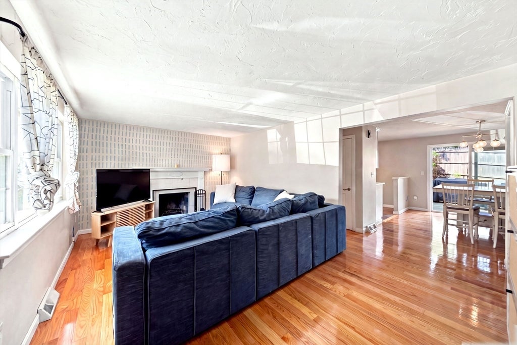 13 Meyer Ter #13, Canton, MA Photo #9