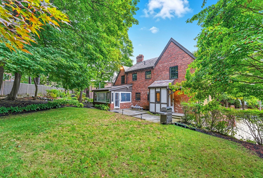 31 West Boulevard Rd