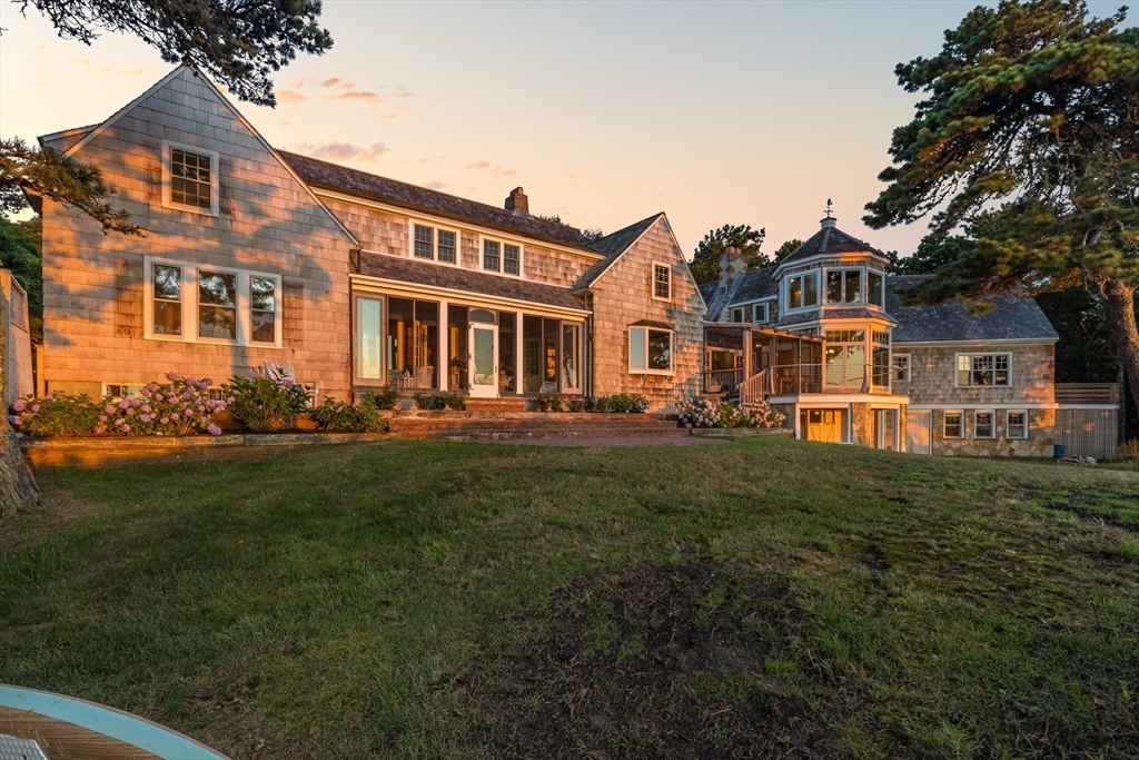 2079 Head Of The Bay Road