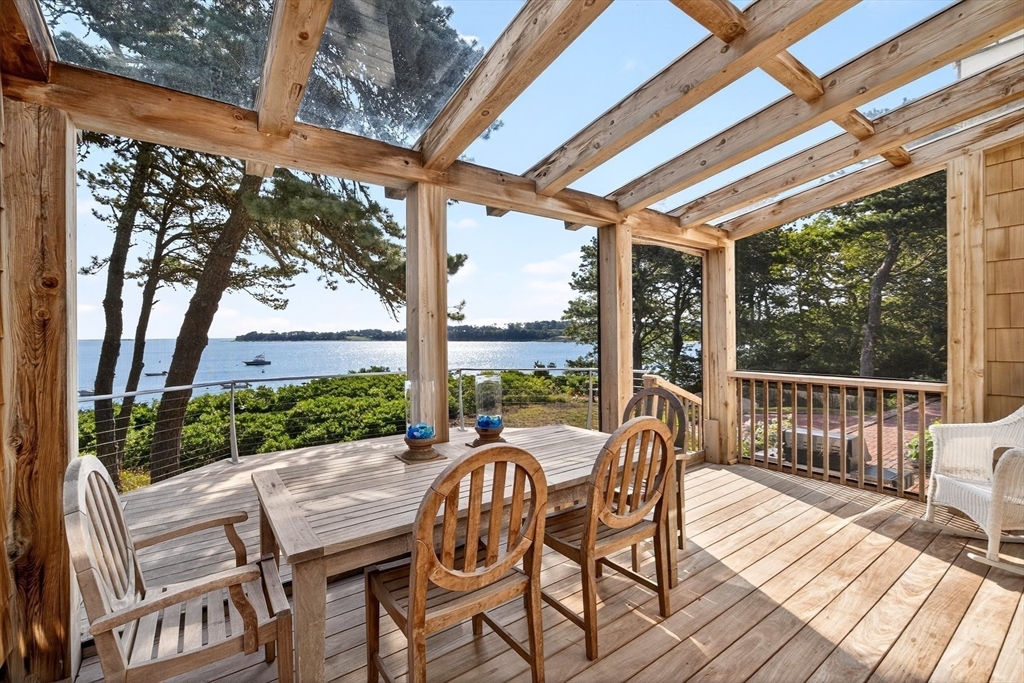 2079 Head Of The Bay Road
