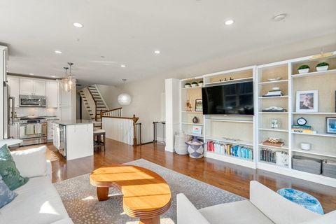 788 E 4th St 3 Boston MA 02127