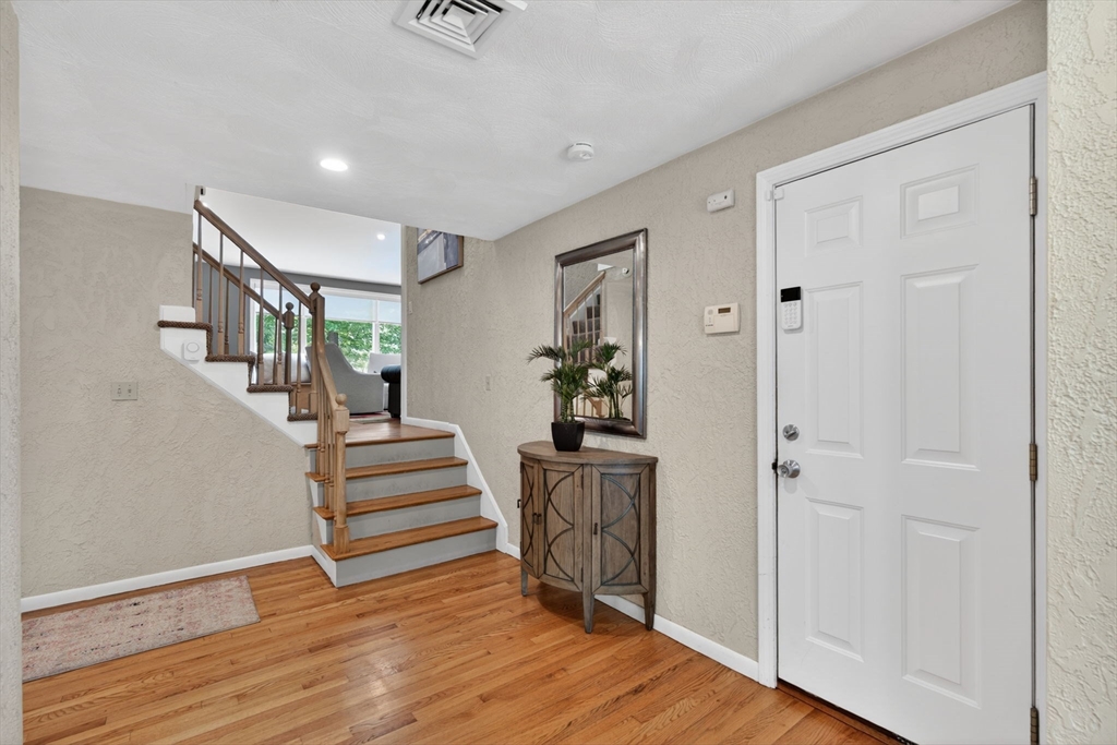 28 Algonquin Ave