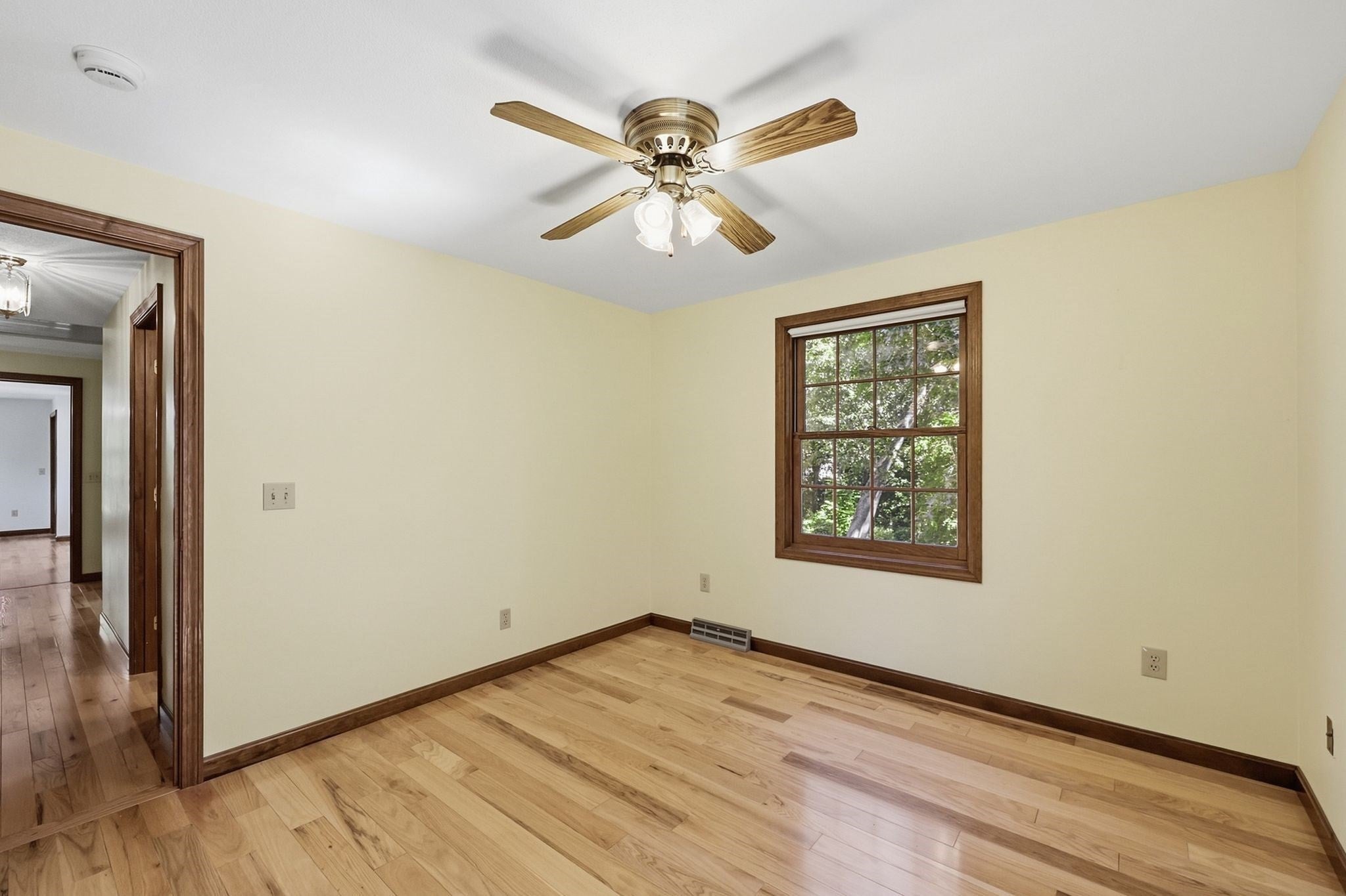 227 Telegraph Ave, Chicopee, MA, 227 Telegraph Ave, Chicopee, MA Photo #28