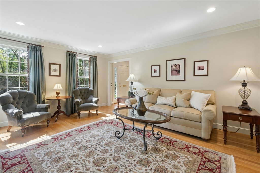 1 Munroe Road, Lexington, MA Photo #4