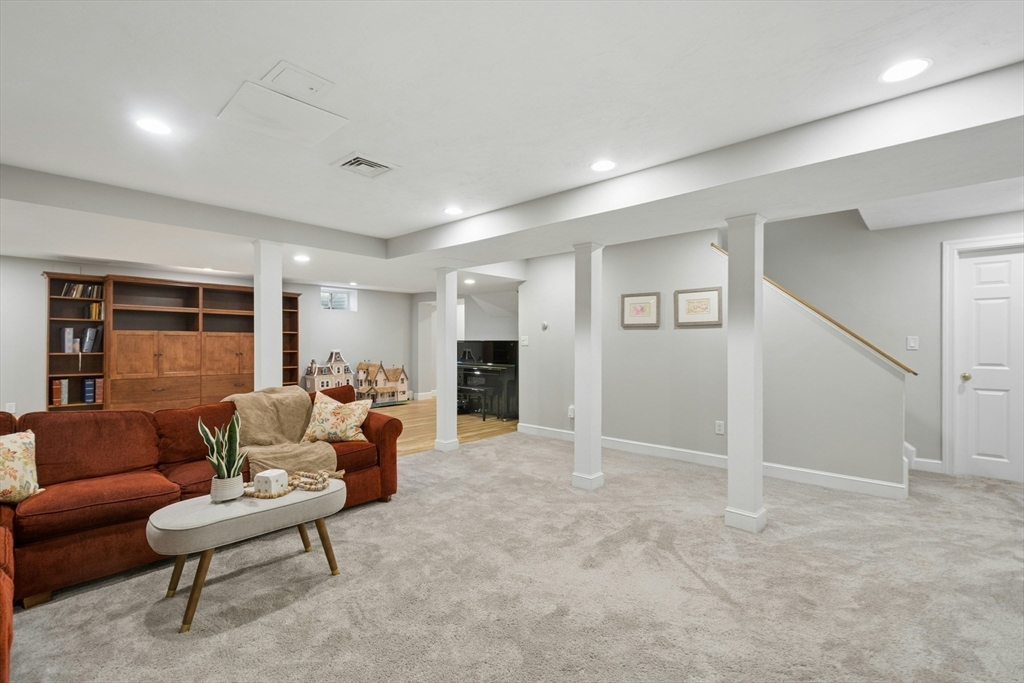 1 Munroe Road, Lexington, MA Photo #29