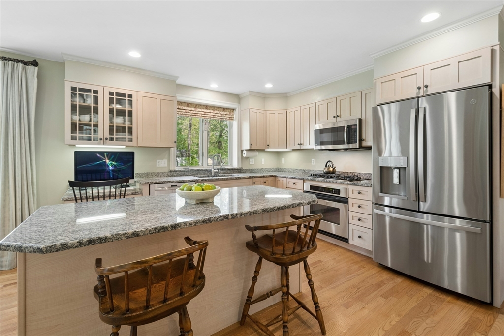 1 Munroe Road, Lexington, MA Photo #11