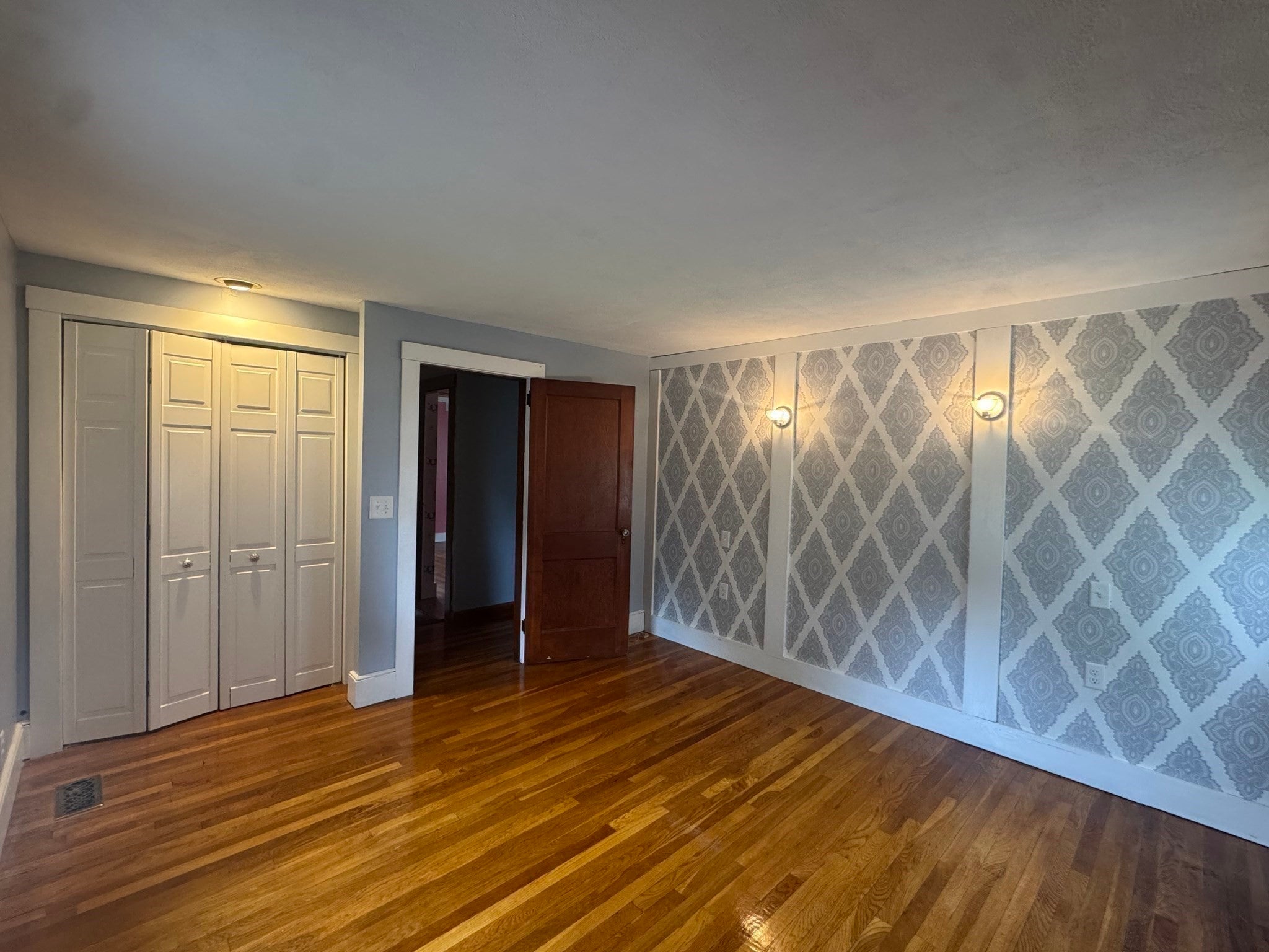 28 Bedford Road, Woburn, MA, 28 Bedford Road, Woburn, MA Photo #15