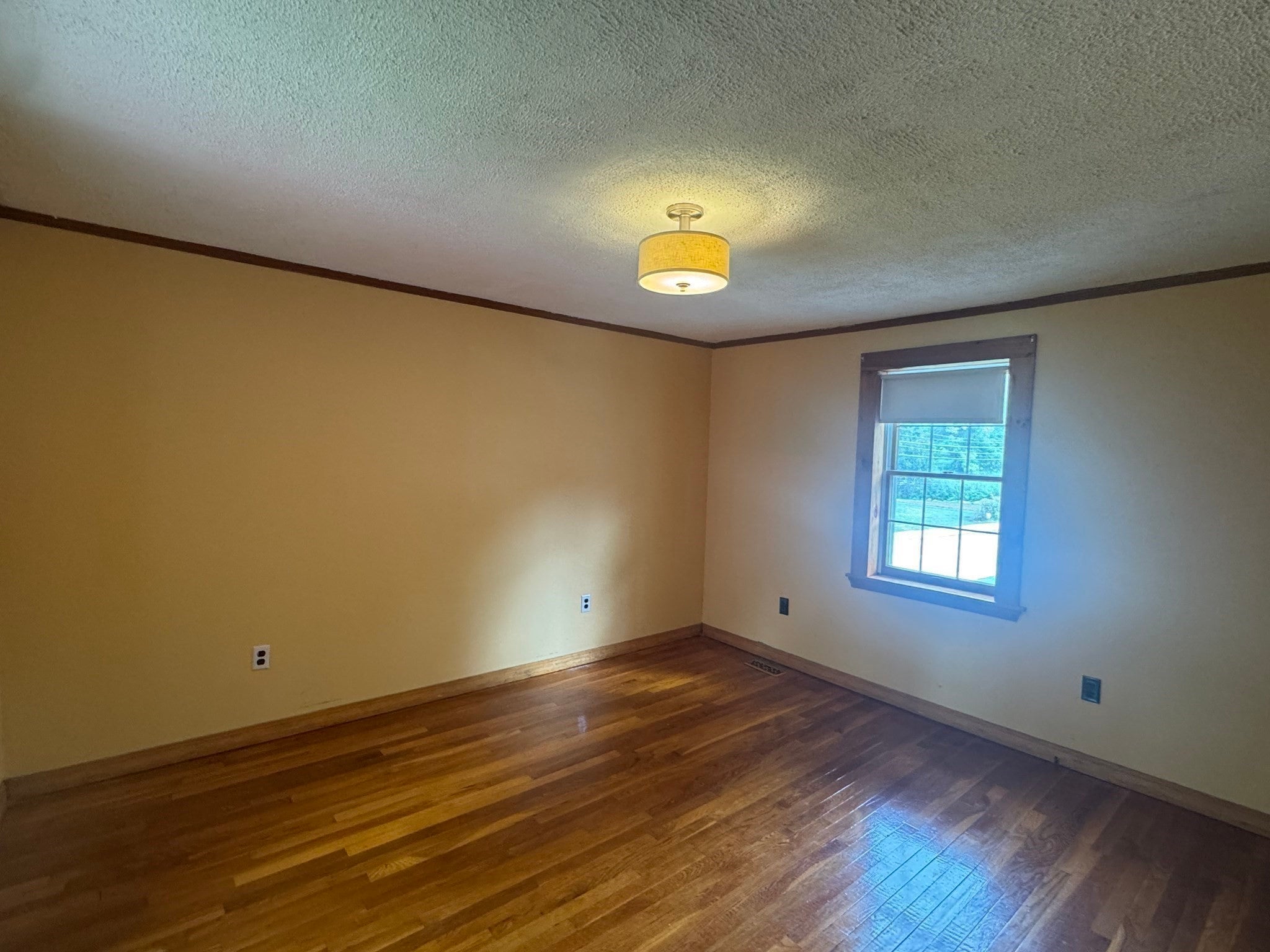 28 Bedford Road, Woburn, MA, 28 Bedford Road, Woburn, MA Photo #21