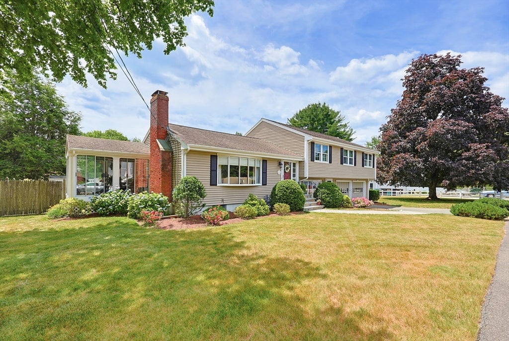 3 Suffolk Dr
