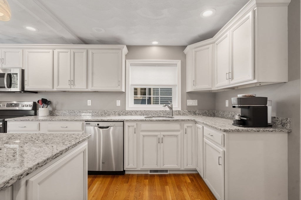46 Macarthur Rd, Stoneham, MA, 46 Macarthur Rd, Stoneham, MA Photo #11