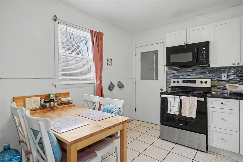 188 Waverley St 2