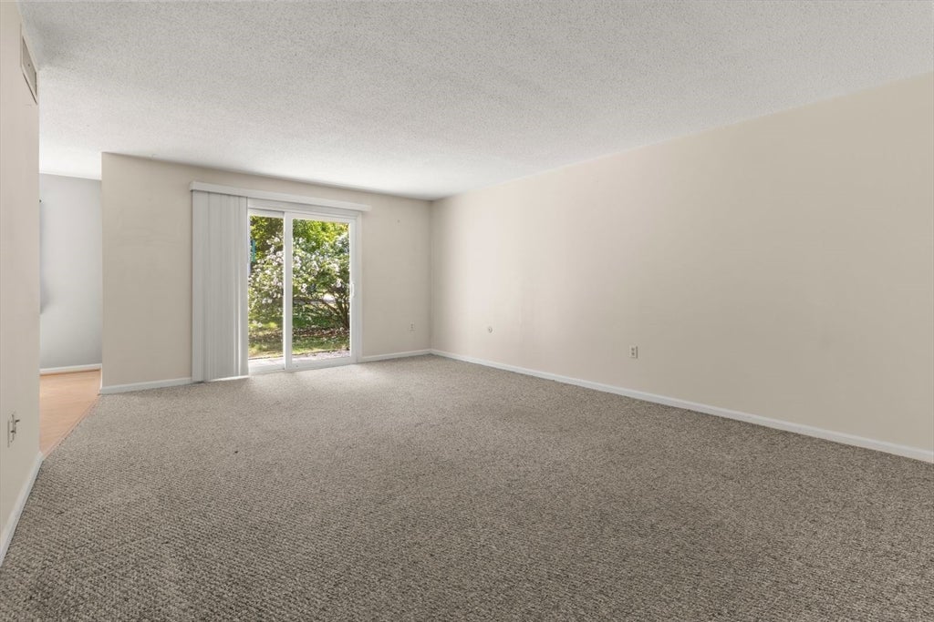 12 Beals Cove Rd #B, Hingham, MA, 12 Beals Cove Rd #B, Hingham, MA Photo #6