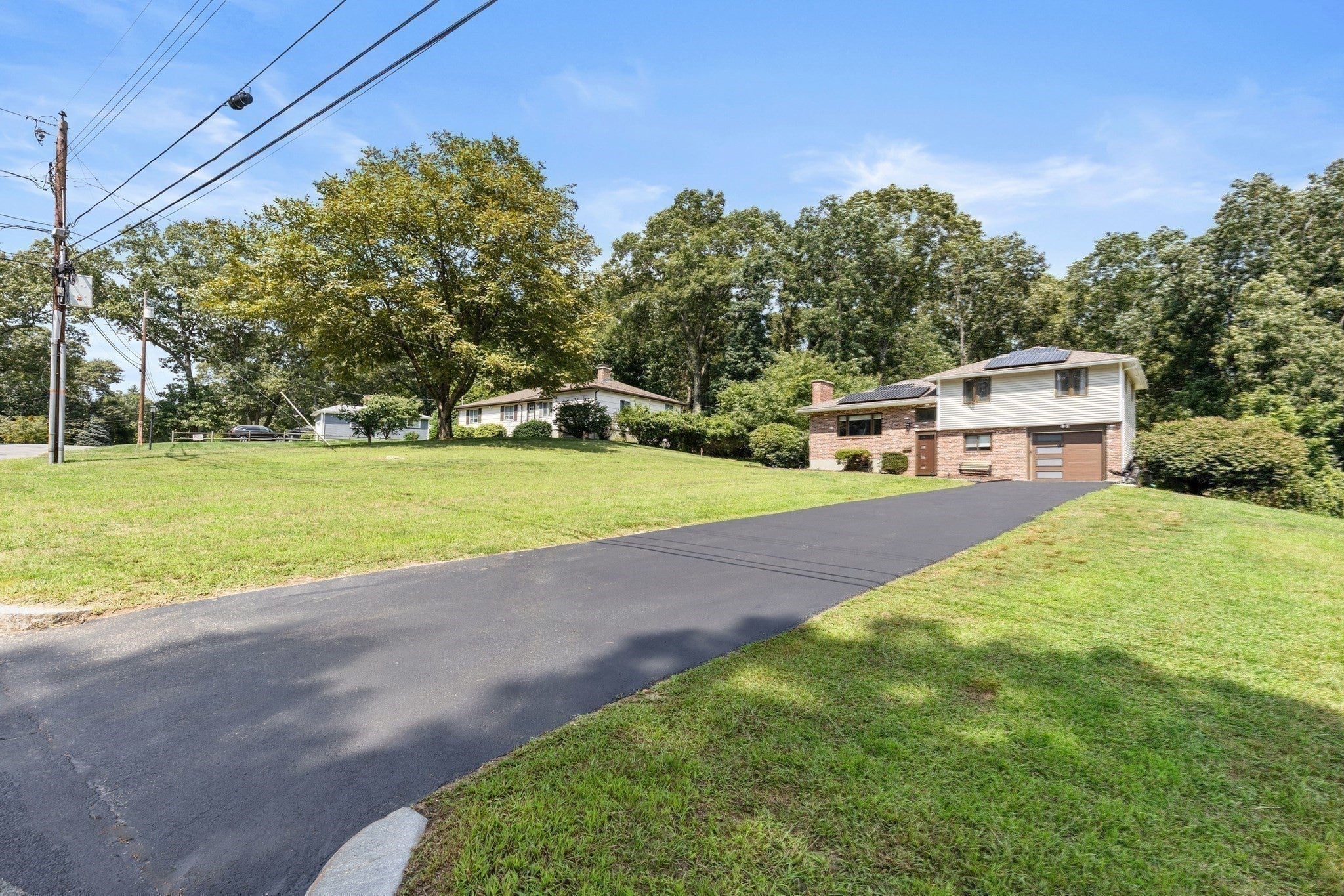 27 Lyman Rd