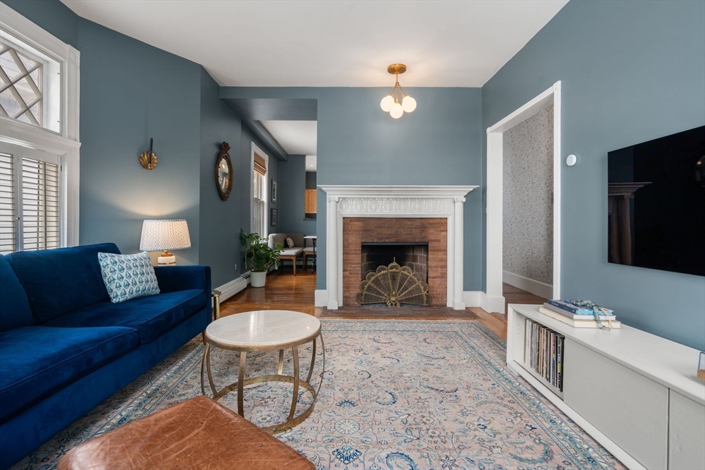 16 Colliston Rd 1