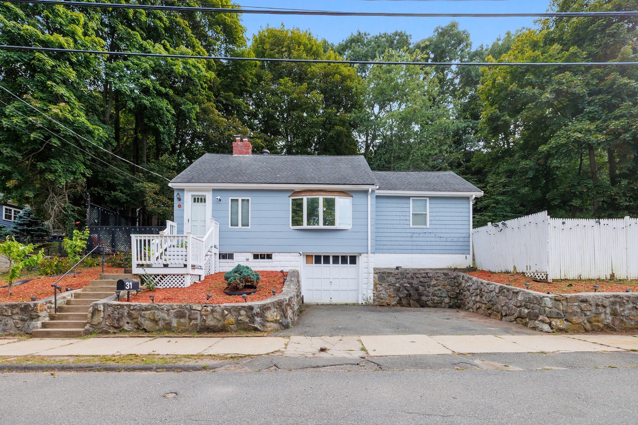 31 Endicott St
